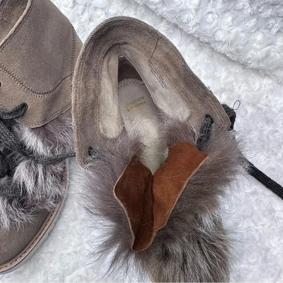 Johnston & Murphy Women’s Suede and Fur Lace-Up Ankle Boot Size 6.5 - Picture 7 of 12